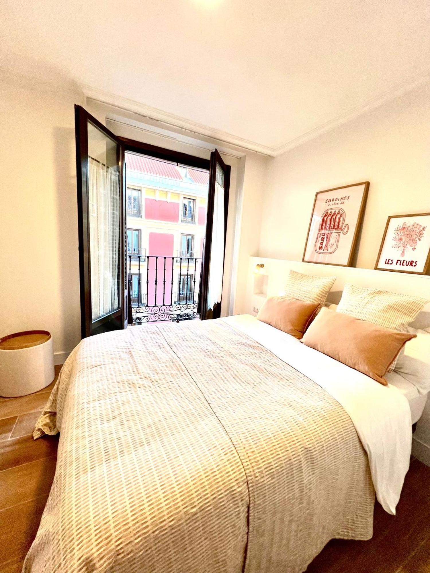 Albergue Miguel Angel Madrid Extérieur photo