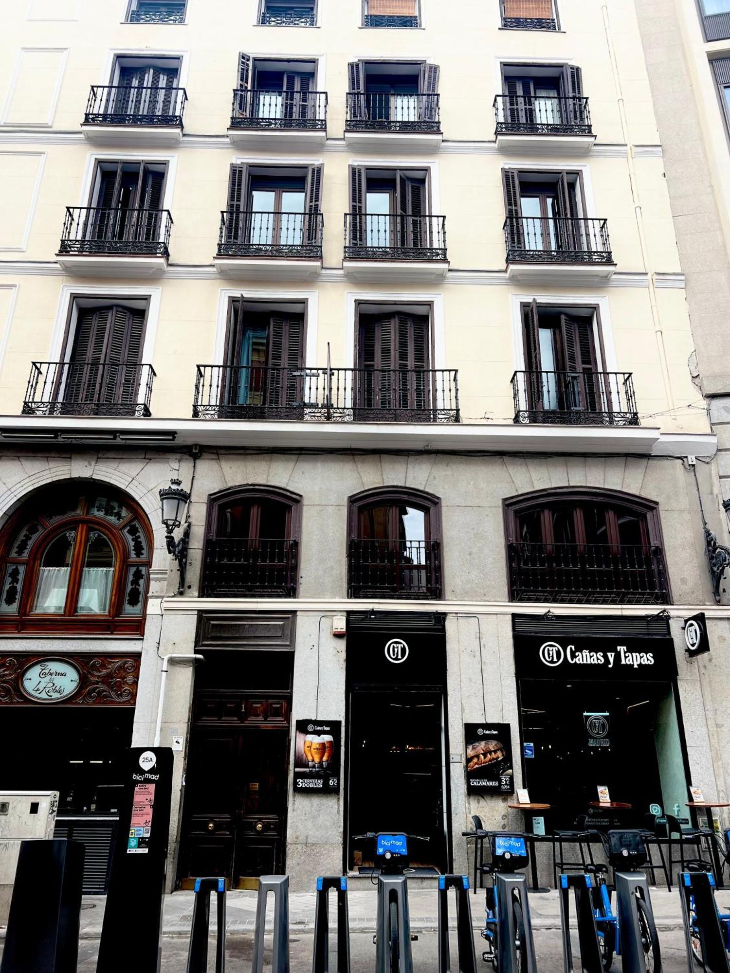 Albergue Miguel Angel Madrid Extérieur photo