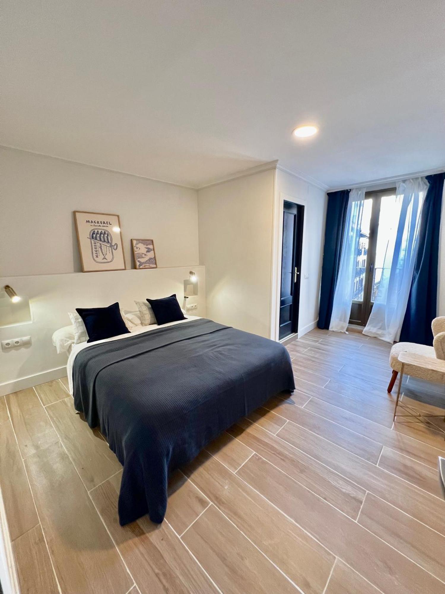 Albergue Miguel Angel Madrid Extérieur photo