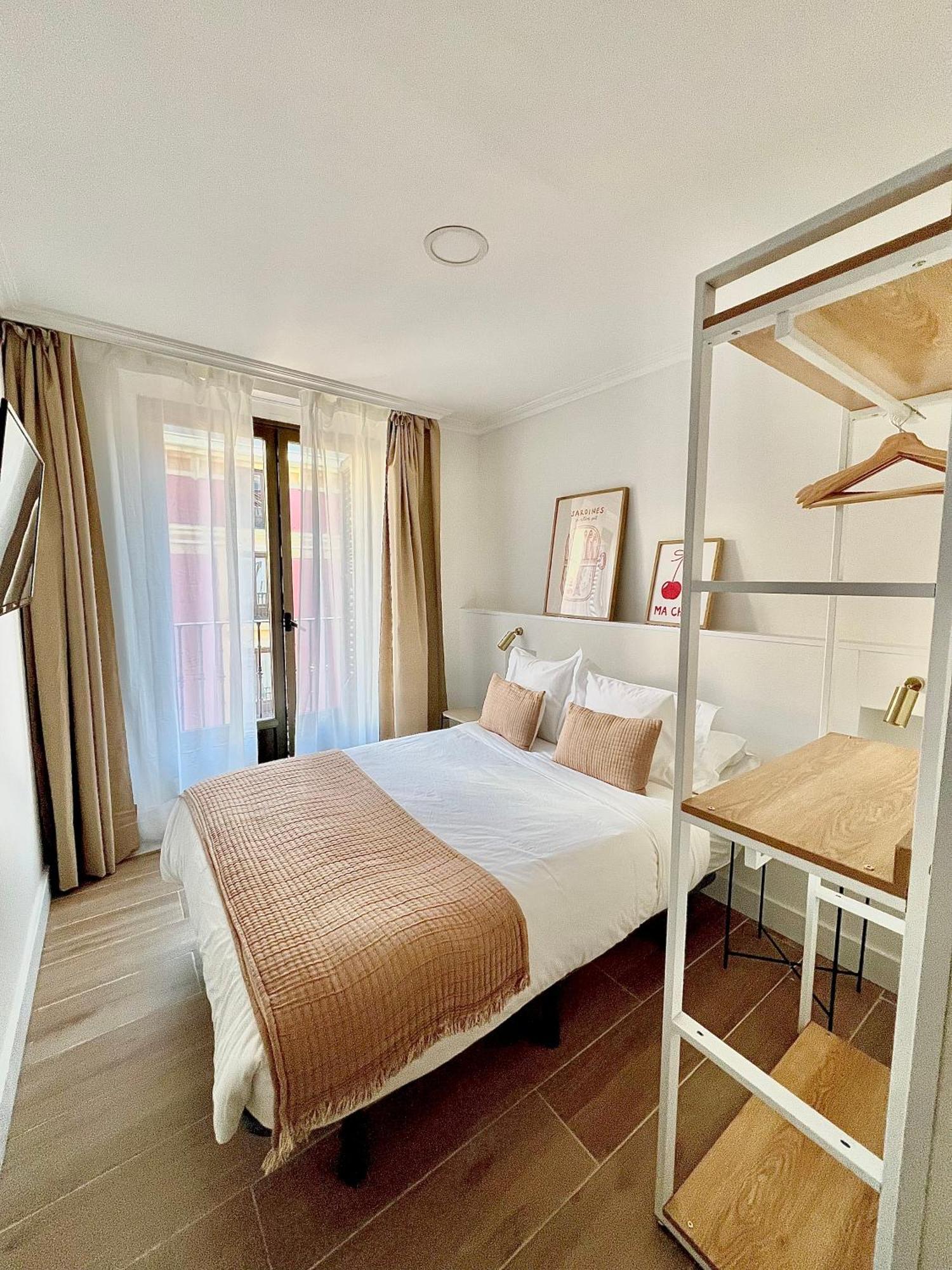 Albergue Miguel Angel Madrid Extérieur photo